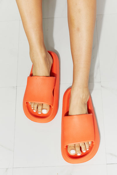 MMShoes Arms Around Me Open Toe Slide in OrangeFrom the pool to the supermarket, these rubber slides are all comfort and all style. Their slide-on design makes them ideal for when you're running late, and their rOpen Toe Slide